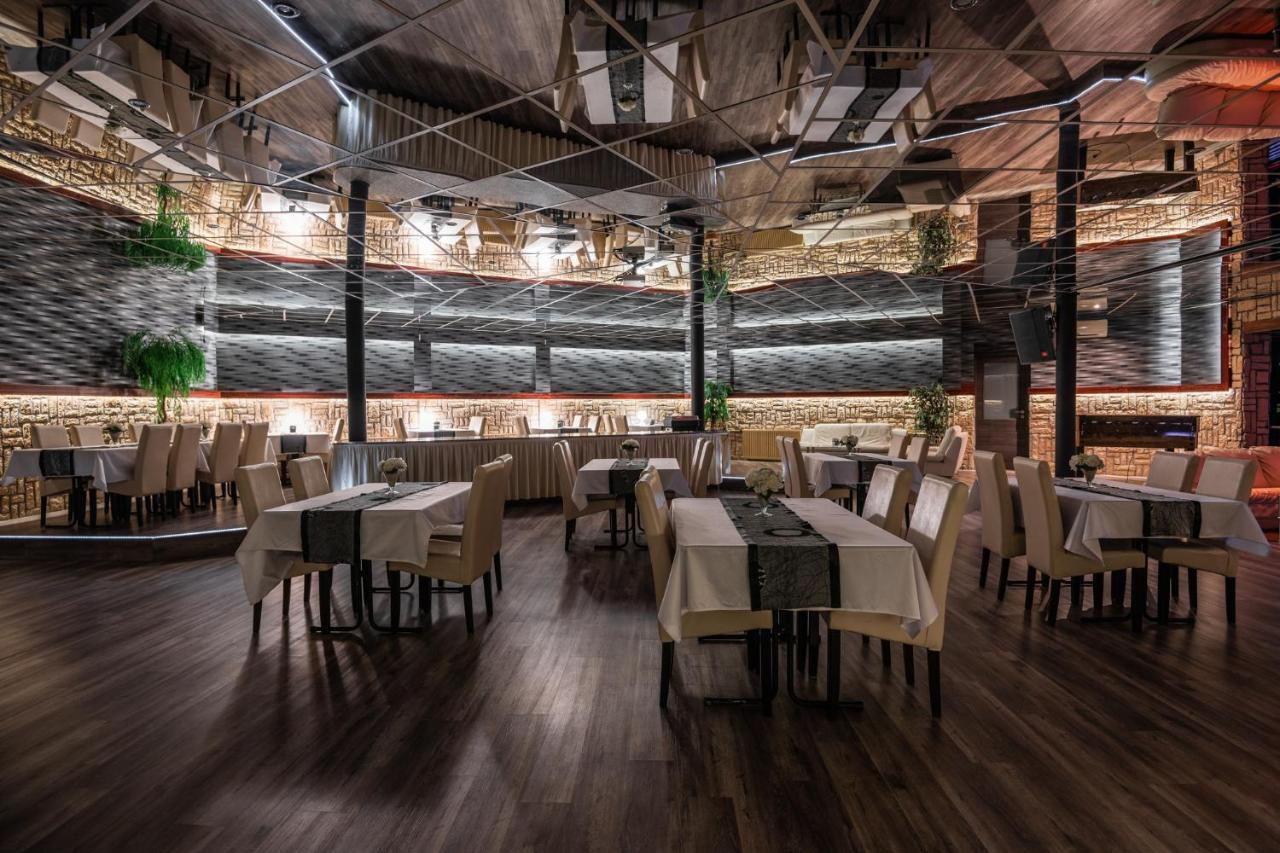 Club Hotel Pegasus Tiszaug 外观 照片